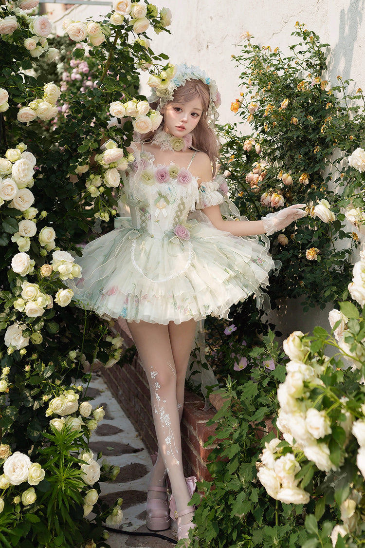 Finely Styled Dress with a Classic Vintage Look