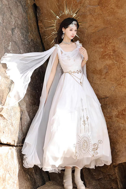 Effortlessly Elegant Dress with a Timeless Design