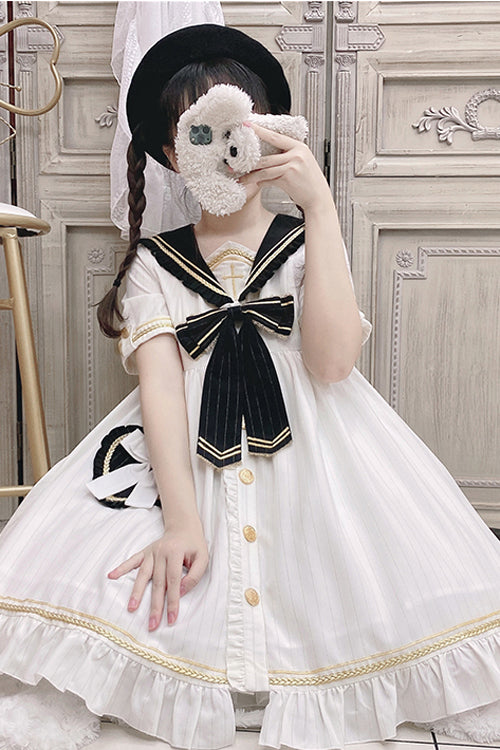 Subtly Elegant Dress with a Refined Vintage Look