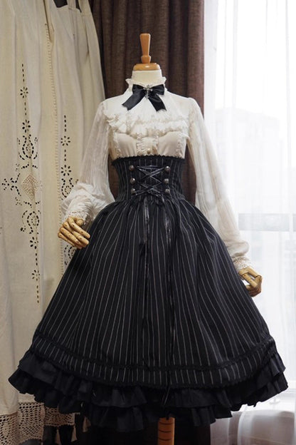 Beautifully Finished Blouse in a Timeless Design