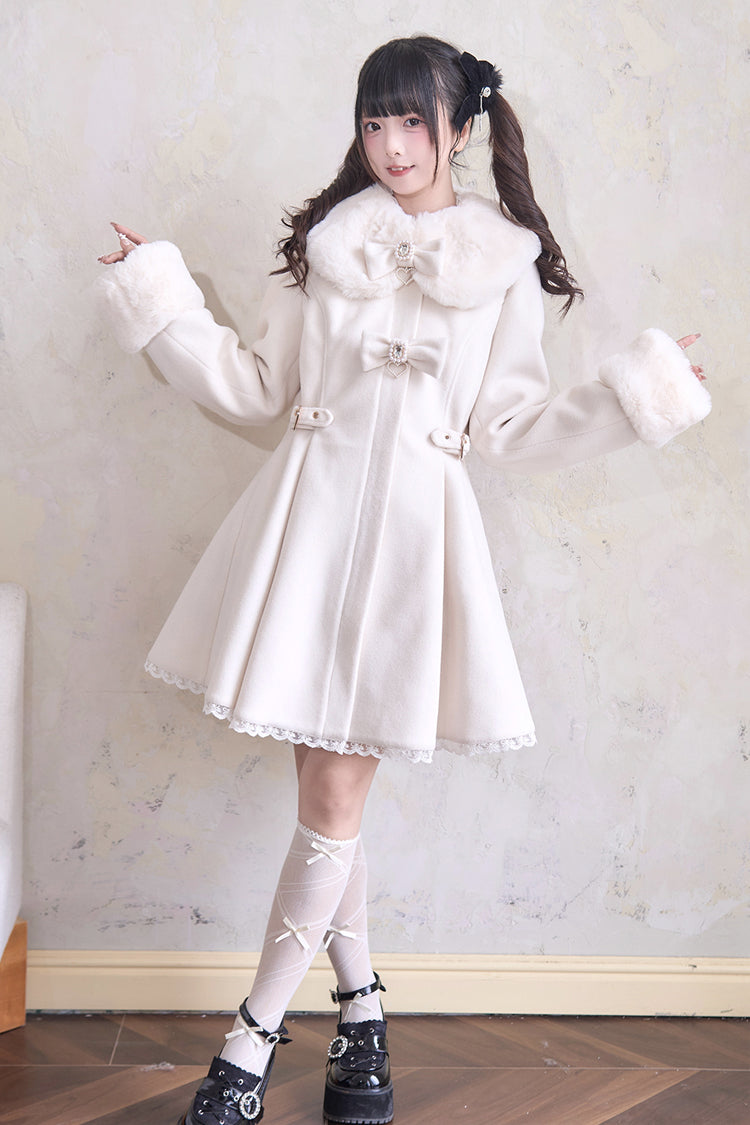 Effortlessly Elegant Coat with a Timeless Design