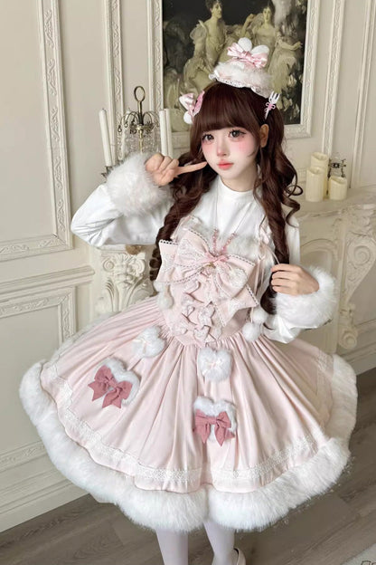 Subtly Elegant Dress with a Refined Vintage Look