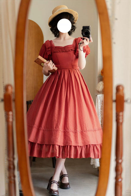 Effortlessly Elegant Dress with a Timeless Design