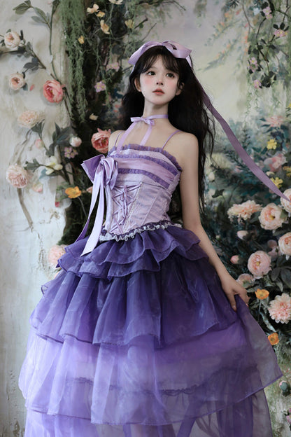 Subtly Elegant Dress with a Refined Vintage Look