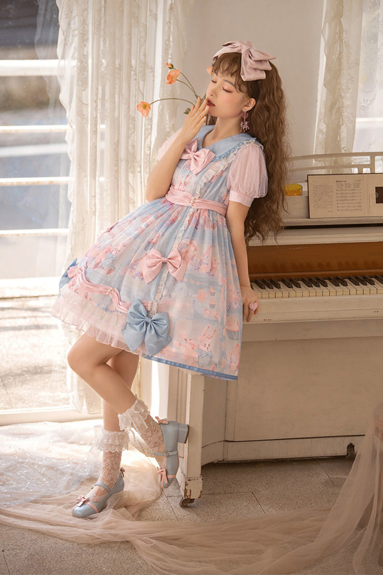 Finely Styled Dress with a Classic Vintage Look