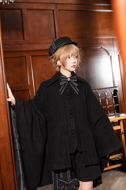 Beautifully Finished Coat in a Timeless Design