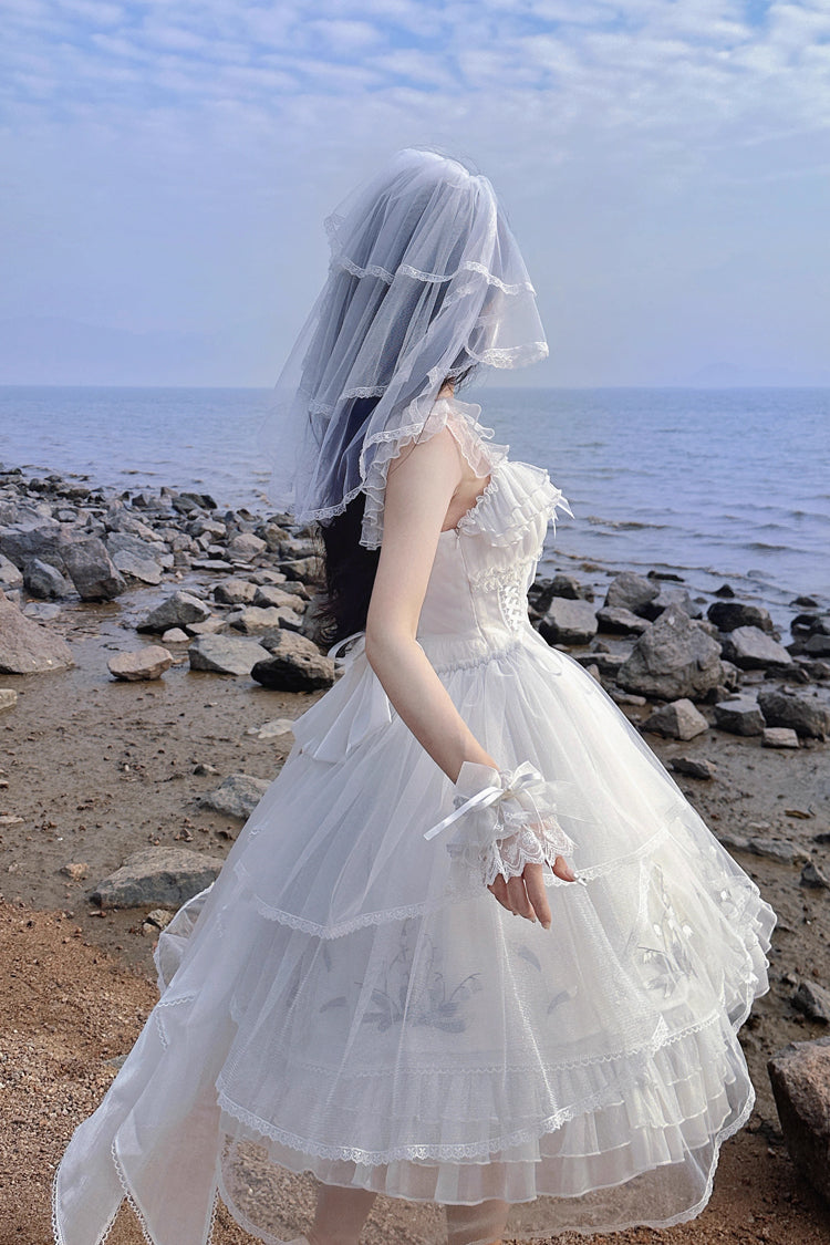 Finely Styled Dress with a Classic Vintage Look