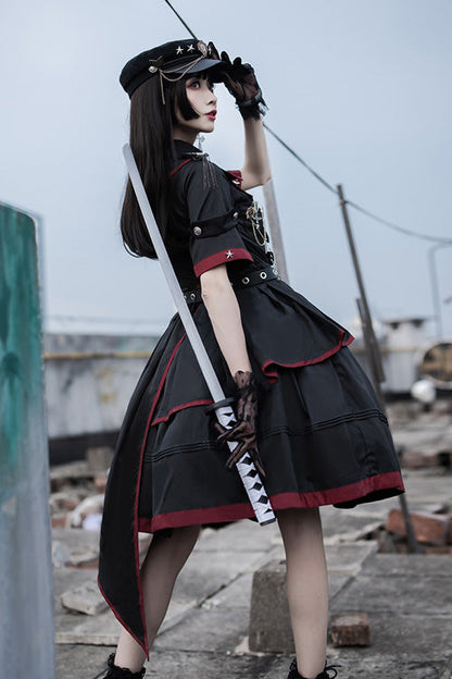 Finely Styled Dress with a Classic Vintage Look
