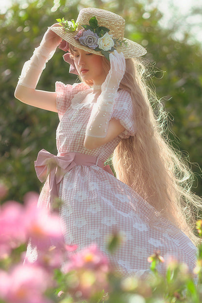 Classic Vintage Dress with a Flattering Fit