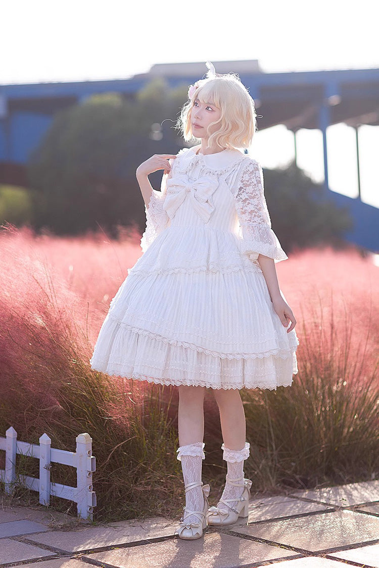 Subtly Elegant Dress with a Refined Vintage Look