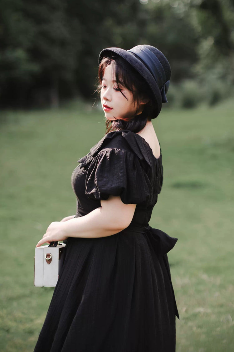 Classic Designed Dress in a Timeless Cut