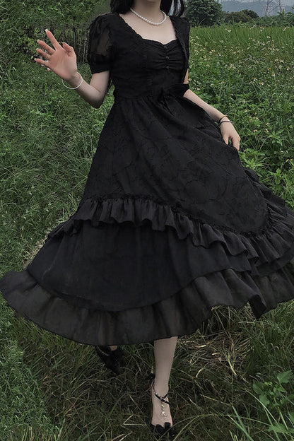 Effortlessly Elegant Dress with a Timeless Design
