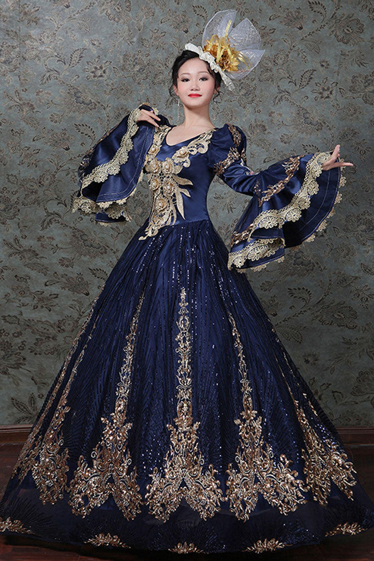 Finely Styled Dress with a Classic Vintage Look