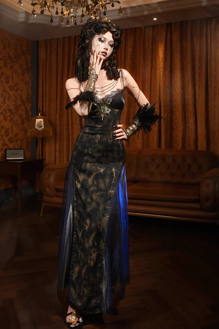 Finely Styled Dress with a Classic Vintage Look