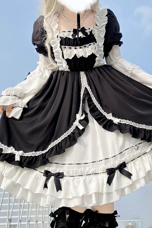 Finely Styled Dress with a Classic Vintage Look