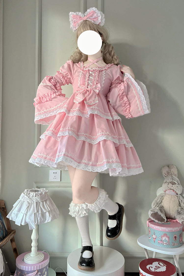 Finely Styled Dress with a Classic Vintage Look