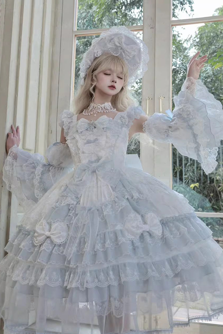 Subtly Elegant Dress with a Refined Vintage Look