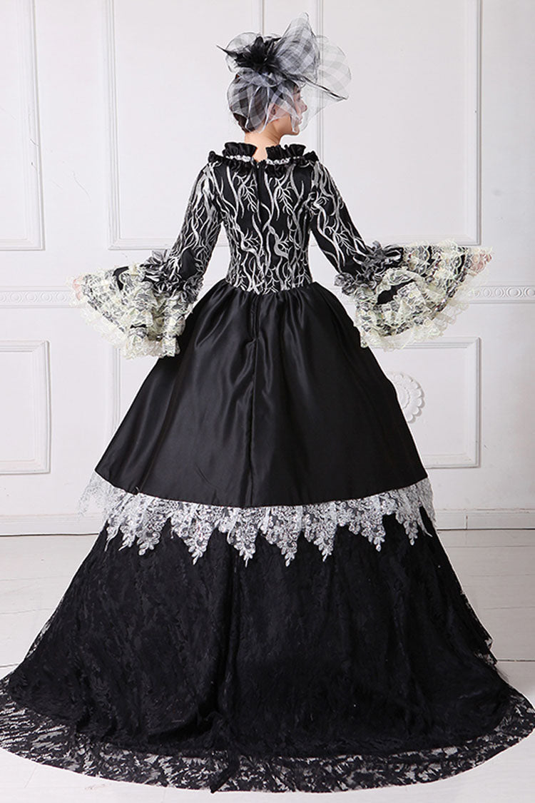 Finely Styled Dress with a Classic Vintage Look