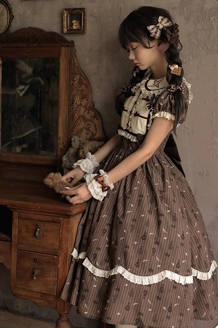 Finely Styled Dress with a Classic Vintage Look