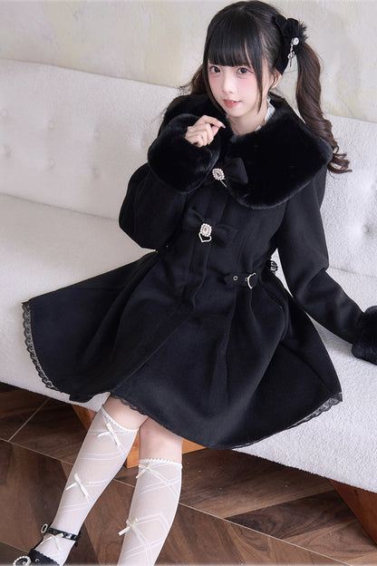 Effortlessly Elegant Coat with a Timeless Design