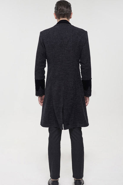 Casually Elegant Coat with a Refined Edge