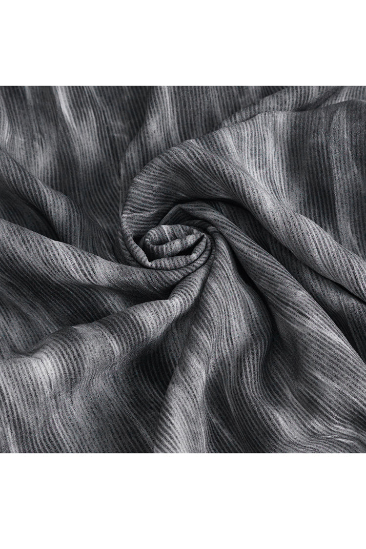 Beautifully Finished Blouse in a Timeless Design
