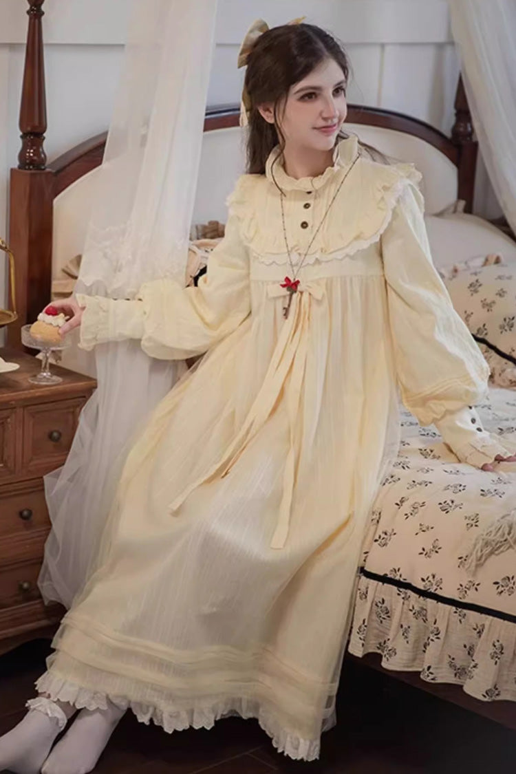 Finely Styled Dress with a Classic Vintage Look