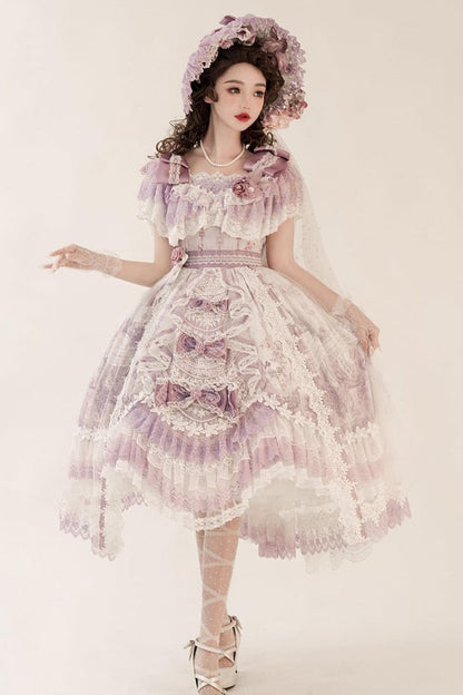 Subtly Elegant Dress with a Refined Vintage Look