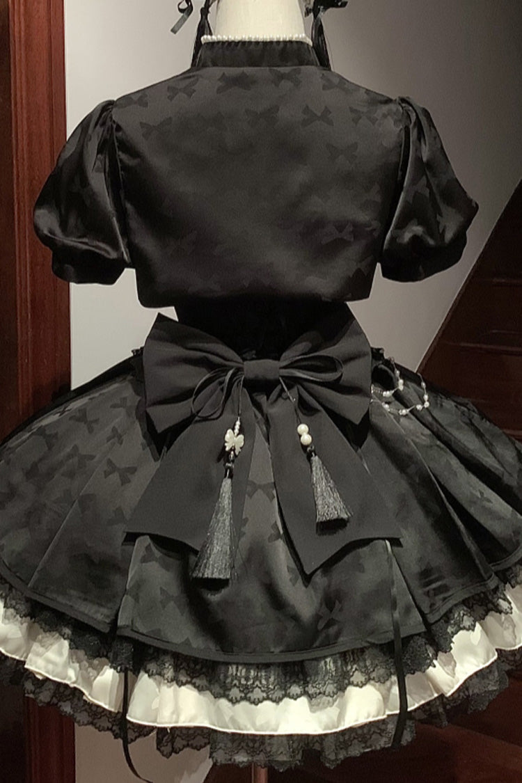 Finely Styled Dress with a Classic Vintage Look