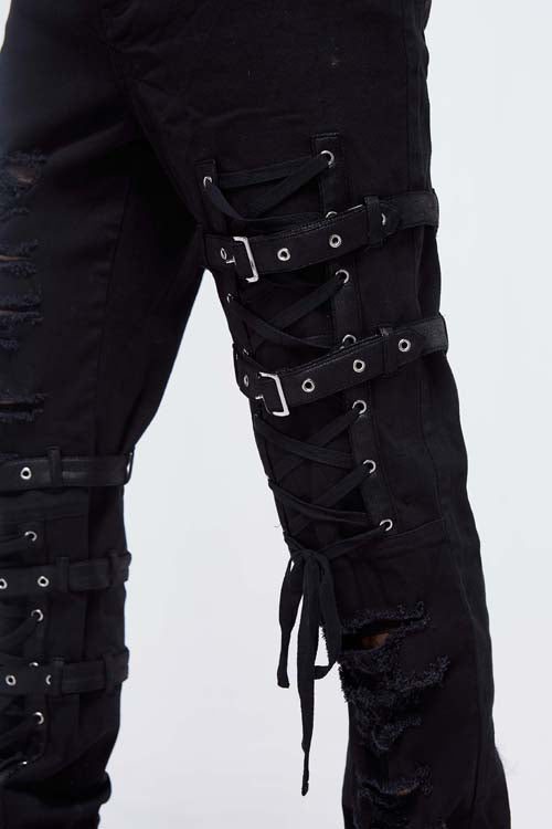 Thoughtfully Designed Pants in a Timeless Style