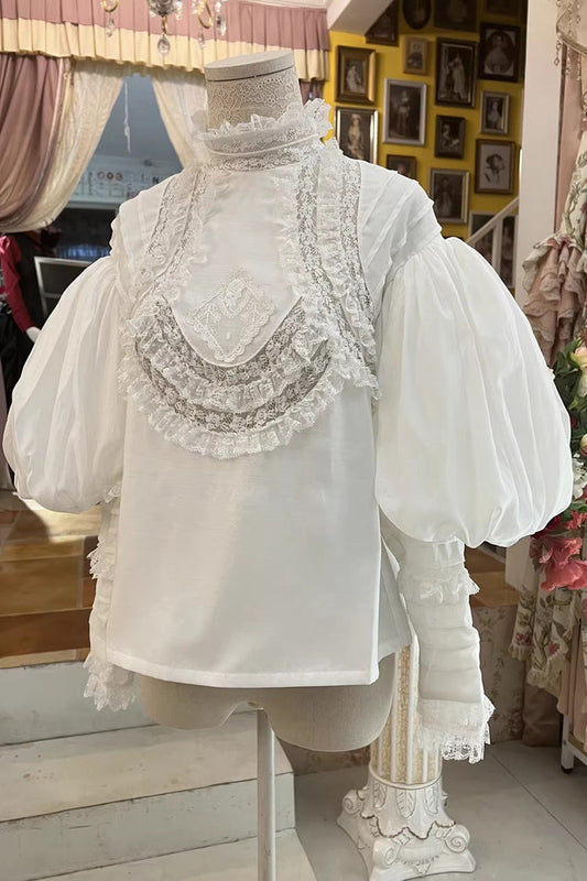 Sophisticated Blouse with a Clean Classic Look