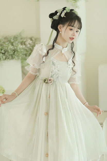 Effortlessly Elegant Dress with a Timeless Design
