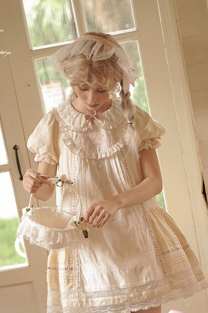 Beautifully Crafted Dress in a Classic Style