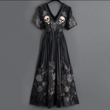 Finely Styled Dress with a Classic Vintage Look