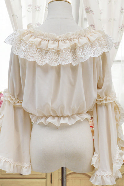 Sophisticated Blouse with a Clean Classic Look