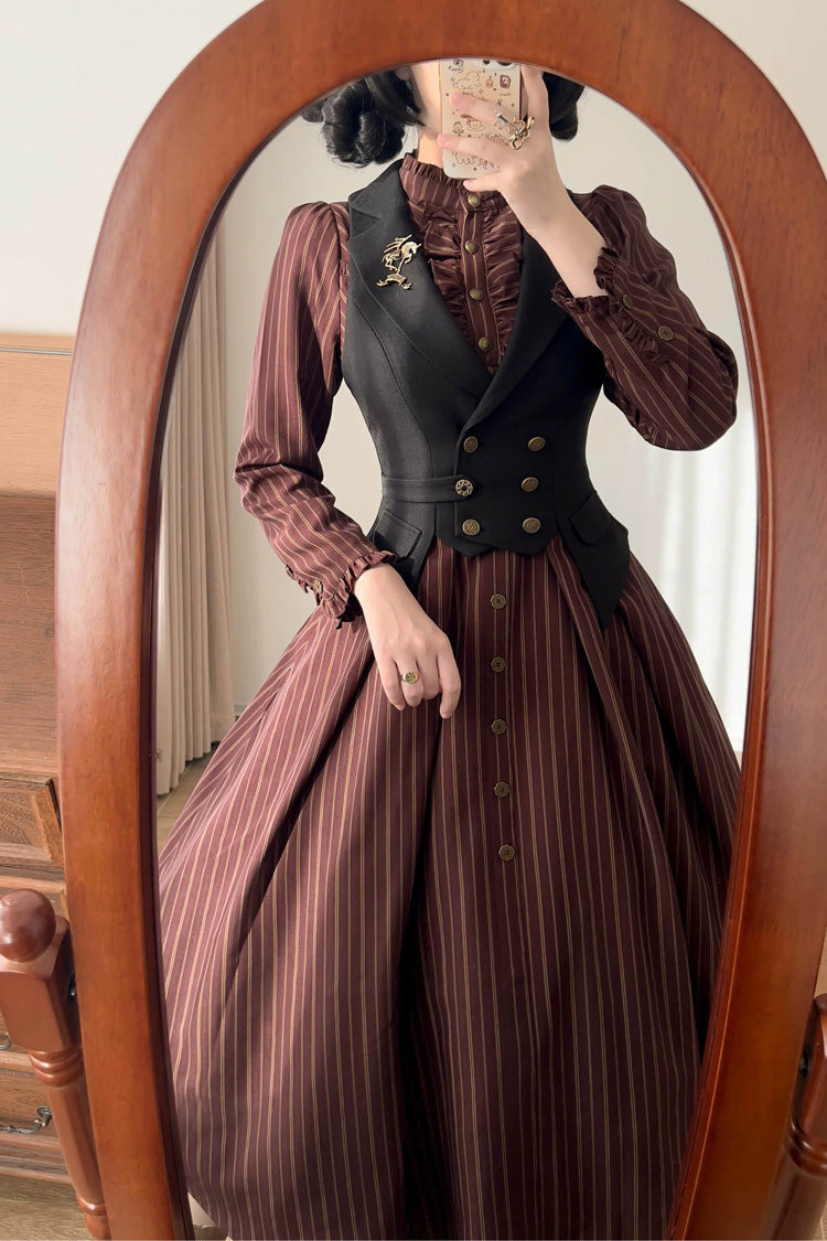 Classic Vintage Dress with a Flattering Fit