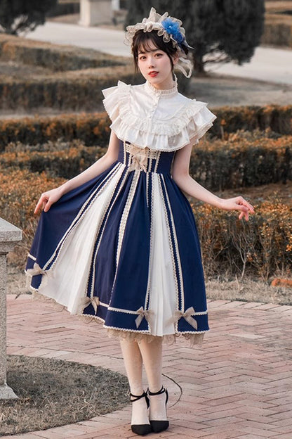 Finely Styled Dress with a Classic Vintage Look