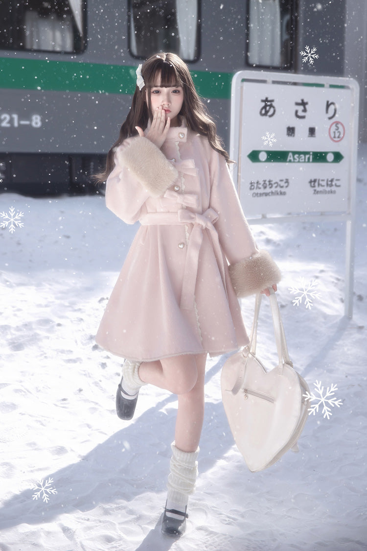 Elegantly Styled Coat for Everyday Wear