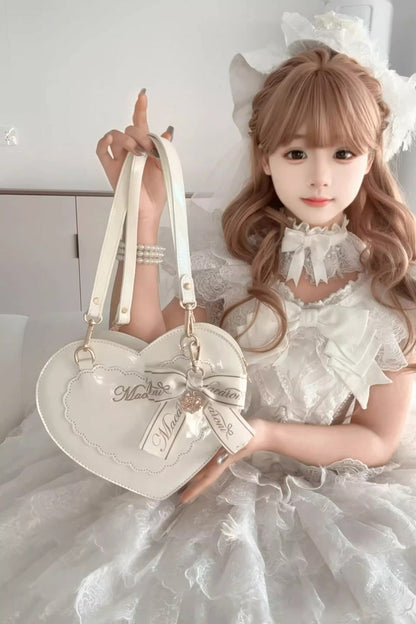 Classic Vintage Bag with a Flattering Fit