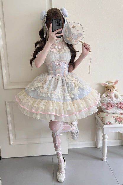 Classic Vintage Dress with a Flattering Fit