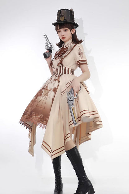 Finely Styled Dress with a Classic Vintage Look