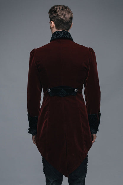 Beautifully Finished Coat in a Timeless Design