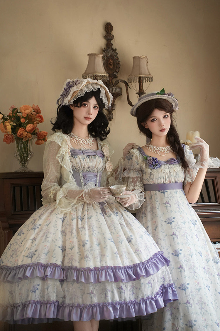 Finely Styled Dress with a Classic Vintage Look