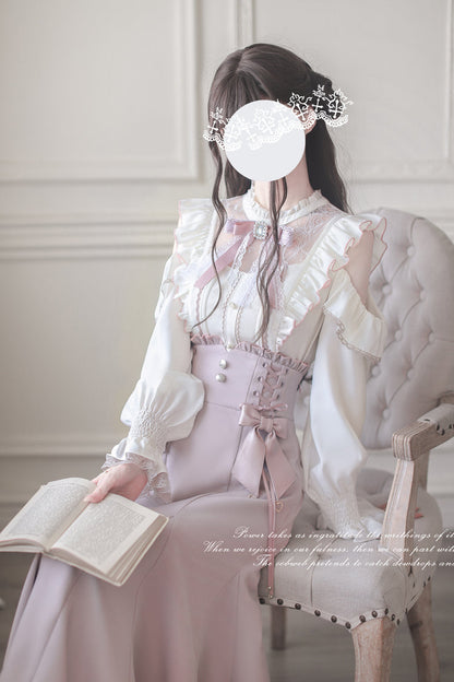Subtly Elegant Dress with a Refined Vintage Look