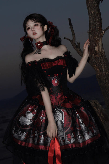 Finely Styled Dress with a Classic Vintage Look