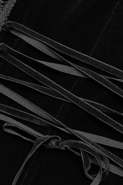 Beautifully Finished Coat in a Timeless Design