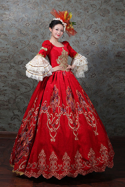 Finely Styled Dress with a Classic Vintage Look