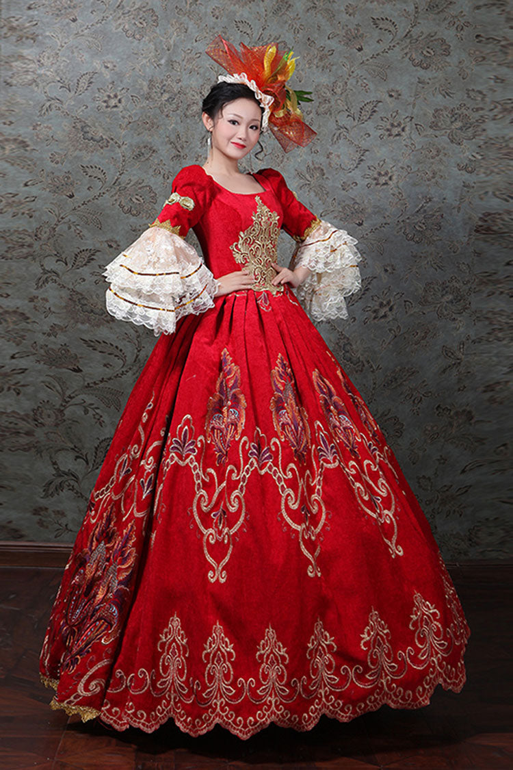 Finely Styled Dress with a Classic Vintage Look