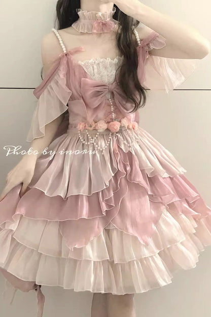 Subtly Elegant Dress with a Refined Vintage Look