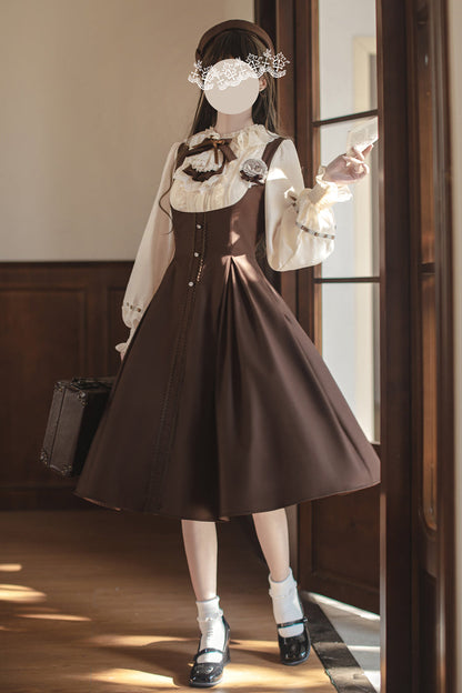 Effortlessly Elegant Dress with a Timeless Design